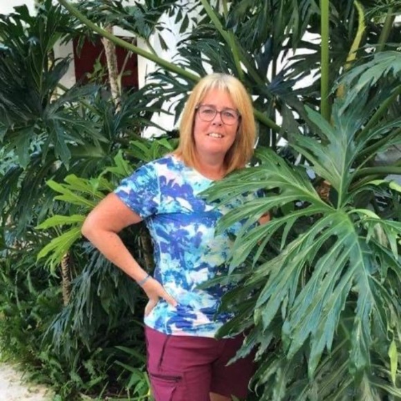 Meet your Posher, Manon - Picture 1 of 1